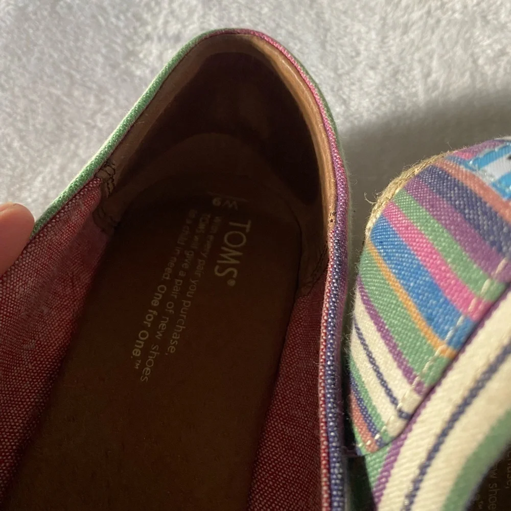 Toms Women’s Shoes Wedges Peep Toe Espadrilles‎ Stripes Multicolored Size 9